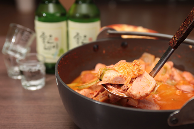 킹콩부대찌개 김해삼정점